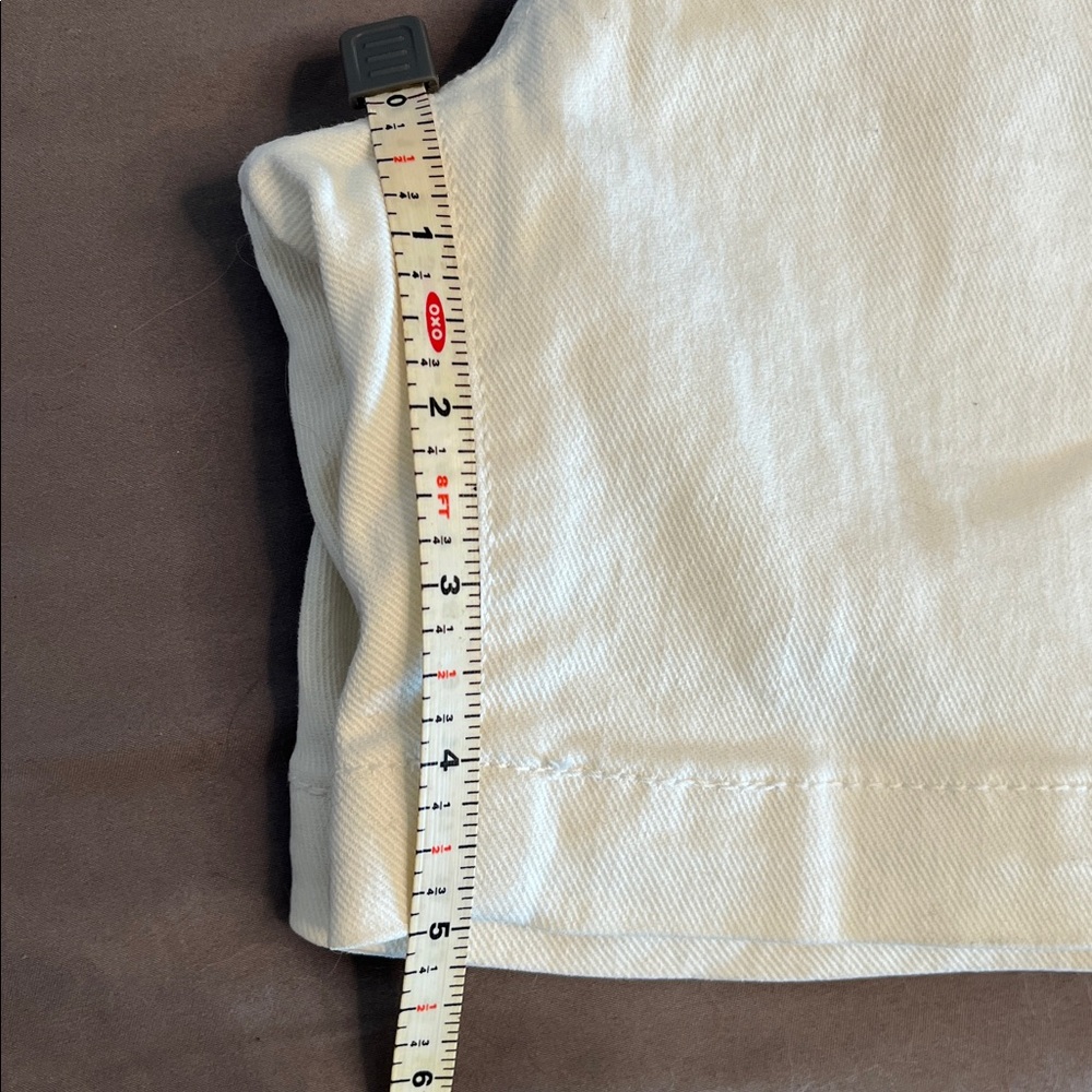 Levi's 515 White Denim Shorts. Size 6 Excellent condition - Picture 12 of 12